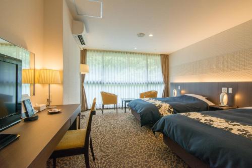 Twin Room with Shower - Non Smoking