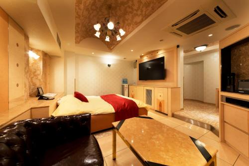 room detail thumbnail 1