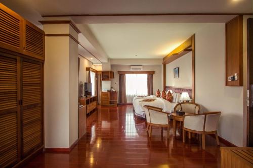 Sakura Princess Hotel in Мандалай