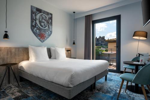 SOWELL HOTELS Les Chevaliers Soleil Vacances Hotel les Chevaliers is perfectly located for both business and leisure guests in Carcassonne. Featuring a satisfying list of amenities, guests will find their stay at the property a c