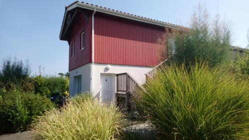 Résidence Vacancéole - Le Domaine des Grands Lacs - image 4