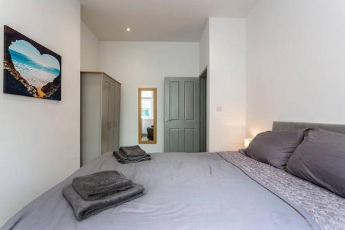 Spacious Central Chic Apartment - Simplycheckin