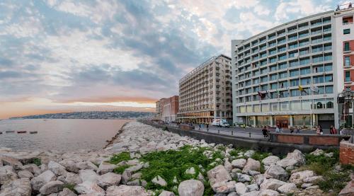 Hotel Royal Continental Hotel de charme Castel dell'Ovo