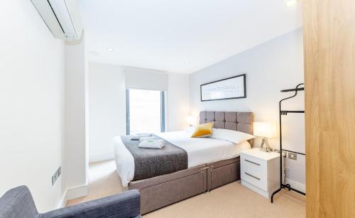 Modern Apartments in Bayswater Central London FREE WIFI & AIRCON by City Stay Aparts London