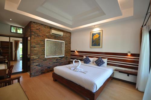 Standard Bungalow with Double Bed room in Green View Village Resort
