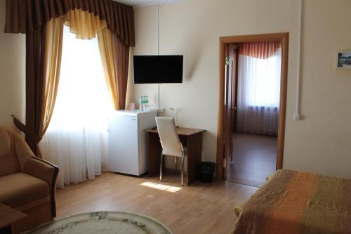 Comfort Hotel - image 8