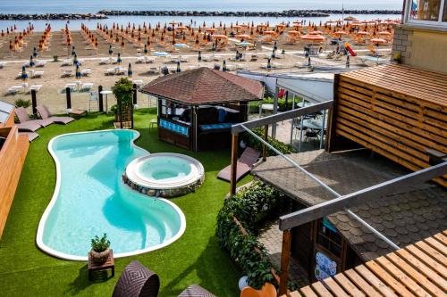Hotel Estate in Rimini