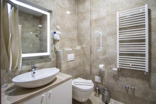 Royal Airport Hotel - Velika Gorica