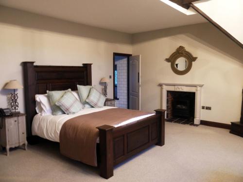 Weston Hall - main image