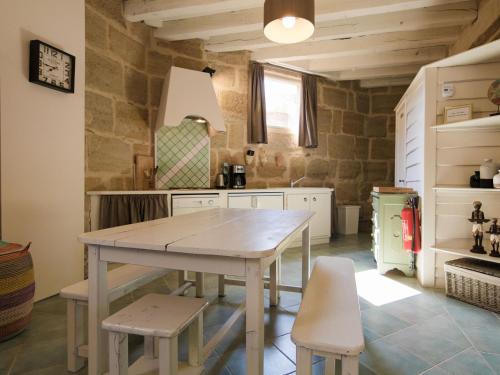 Lush mansion in Lacapelle-Marival with heated pool gîte à louer Molières