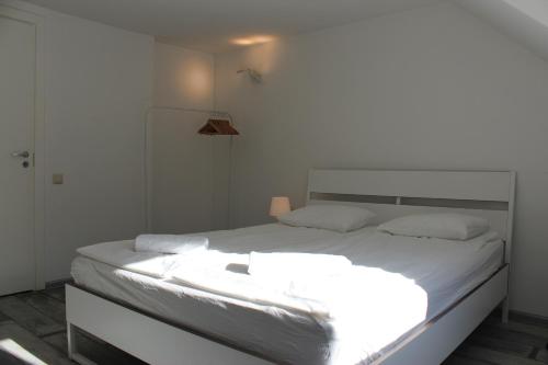 Three-Bedroom Apartment on Peldu 19, Riga (Foto 7)
