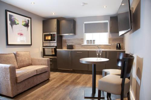 EPIC Apart Hotel - Duke Street - image 4