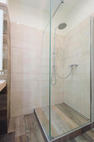 Apartment image 10