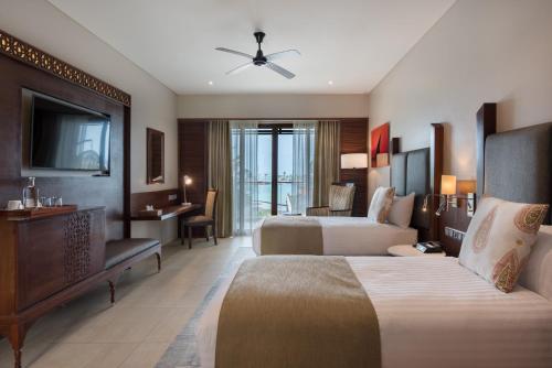 Executive Twin Room with Sea View image 5