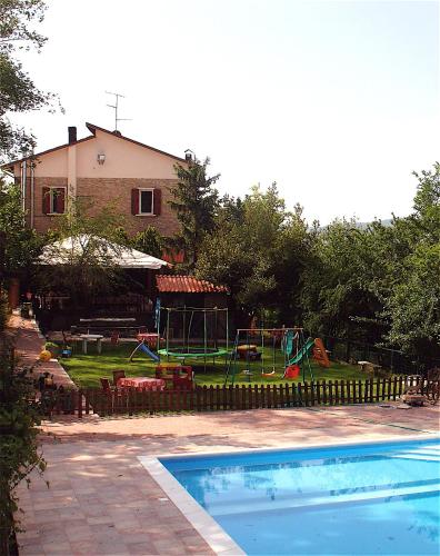  Agriturismo Ca' Isotta, Castello di Serravalle bei Vignola