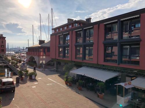 l’Ancora luxury apartment, Genua