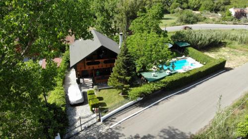  Wooden house with private pool in Kiparíssion