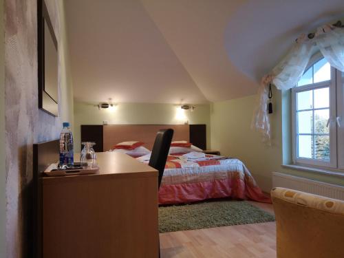 1 queen bed
