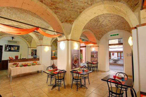 Restaurant, Hostel Marina in Cagliari