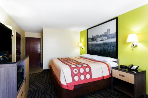 Super 8 By Wyndham Brunswick/St Simons Island Area in برونسويك