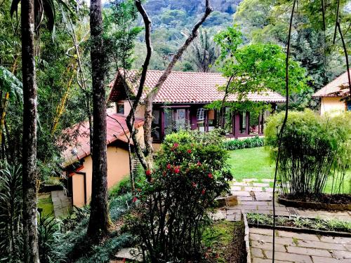 Zunanjost, Fachoalto Budget in Fazenda Inglesa