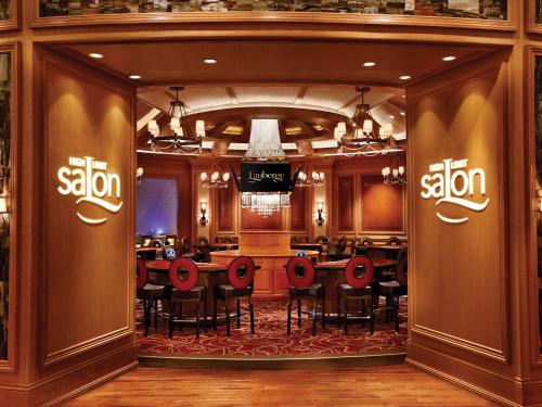 Bar/lounge, L'Auberge Baton Rouge in Baton Rouge (LA)