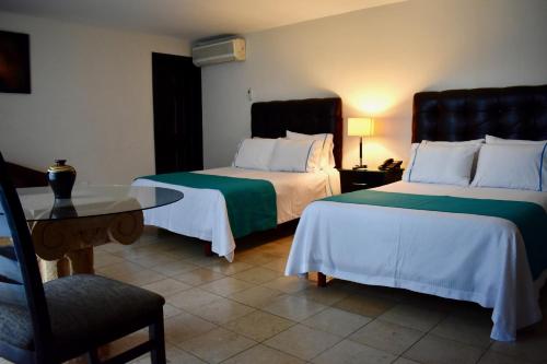 room detail thumbnail 1