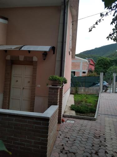  Casa Rosa in Montella