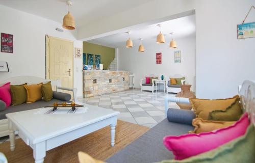 Camara Hotel - image 7