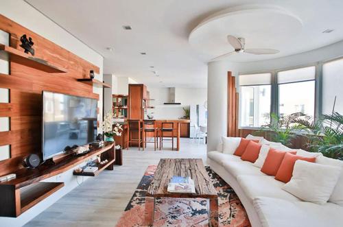 المرافق, 7 ستونز بوراكاي (7Stones Boracay) in Bulabog Beach