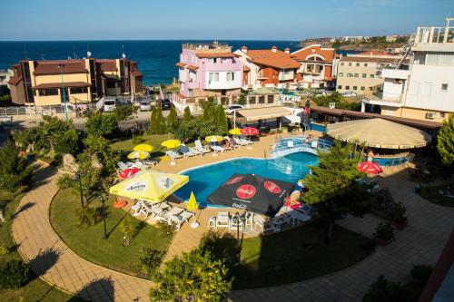 Hotel Sunny Room Type - One-Bedroom Apartment with Sea View