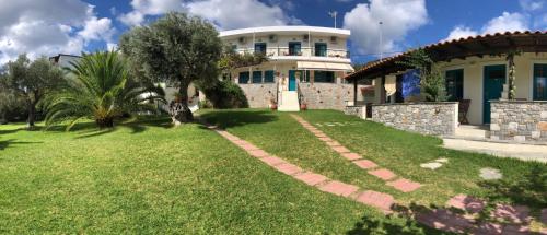 Angeliki Beach Hotel - main image