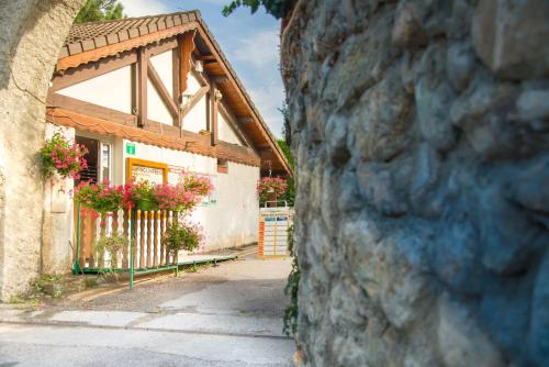 Létesítmények, L'imprevu in Vaulnaveys-le-Bas