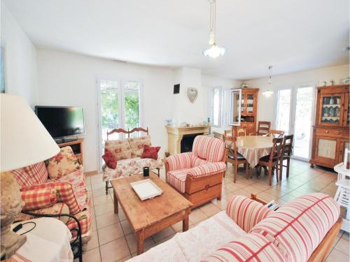 Holiday home Chemin de Cadeou