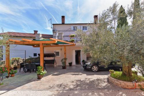  Apartment Bale 1754 in 52211 Bale