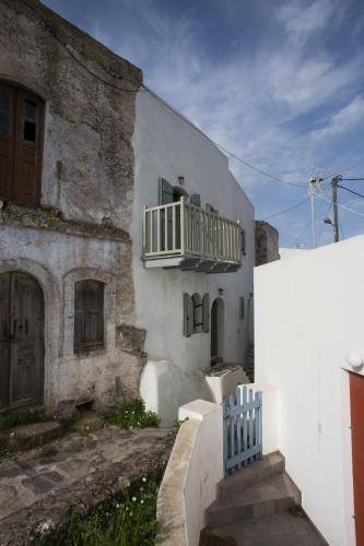  Pyrgos Stone House, Pension in Emporeiós