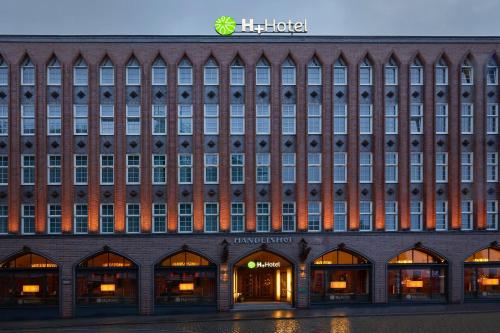 Entrance, H+ Hotel Lubeck in Lubeck