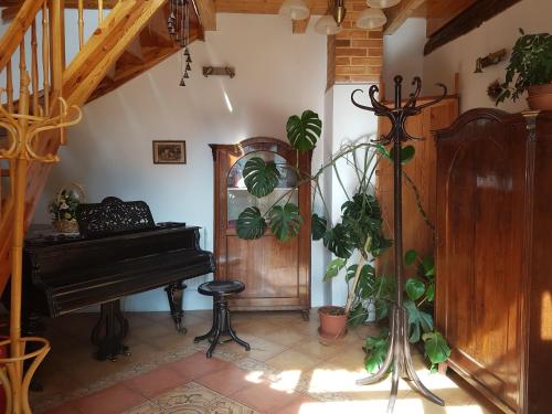 ห้องอาหาร, Hostinec Selský dvůr (Hostinec Selsky dvur) in ซบีโร