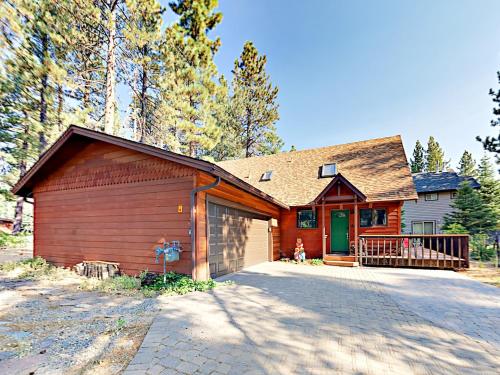 Montgomery Estates Retreat Home - main image