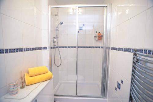 Modern Flat in Rosemount/City Centre
