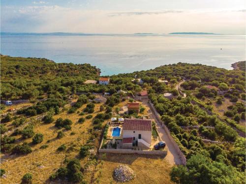  Five-Bedroom Holiday Home in Dabovi Stani in Borovići