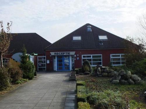  Beach Chalet am Wasser Nr. 169 in Andijk