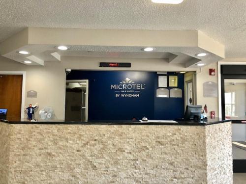 Microtel Inn & Suites by Wyndham Murfreesboro