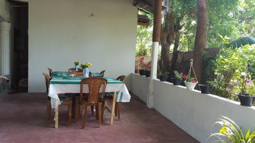 Hello Home Stay In Habarana Sri Lanka 10 Reviews Prices - 