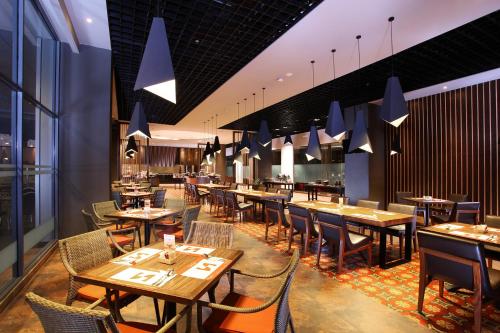 ห้องอาหาร, สวิส-เบลโฮเต็ลซิเรบอน (Swiss-Belhotel Cirebon) in เซียบอน