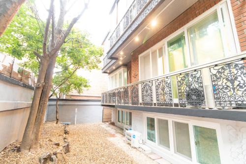 Dawoo House 1 in Hongdae, Soul