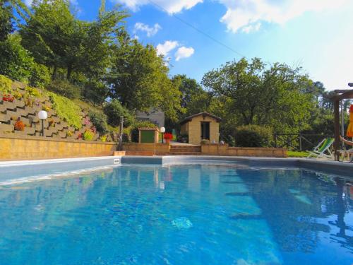 Stone country house in Marche with pool - image 5