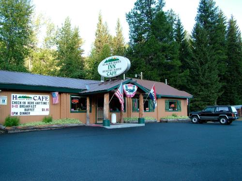 Sissepääs, Glacier Haven Inn in Essex (MT)