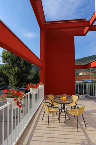 Hotel Play - image 5