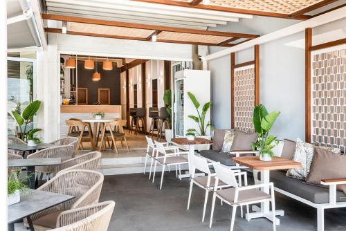 Kalamaki Mare Suites 3